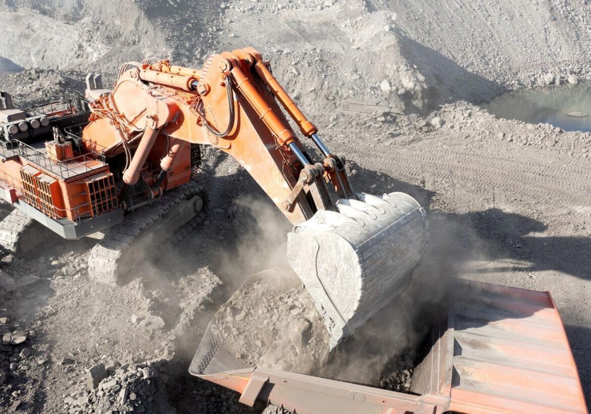 Key Considerations When Selecting Surface Mining Equipment
