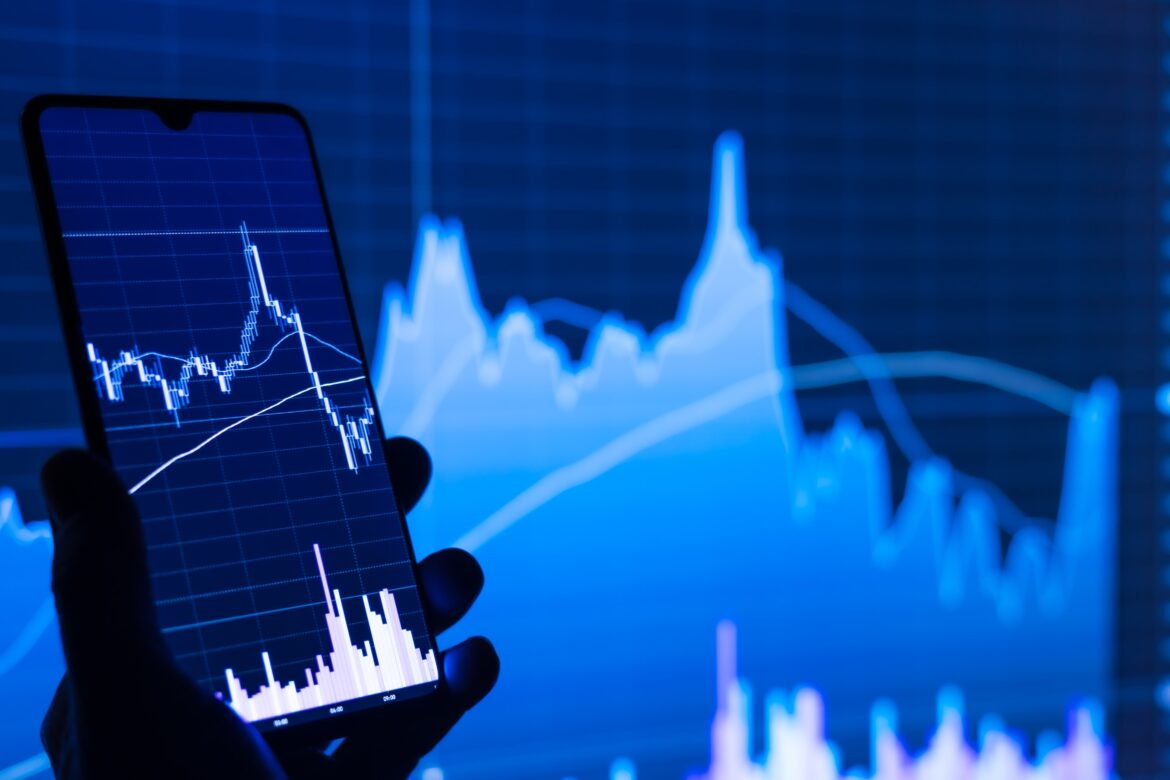 How Finance Insights Drive Smarter Crypto Decisions