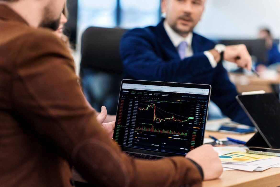 From Complexity to Clarity: Understanding Online Forex Trading Platforms